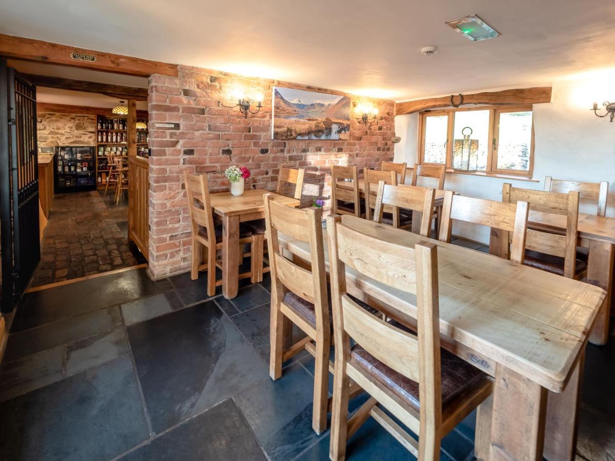 Hotel The Wayside And Whisky Barn Whitbeck Esterno foto