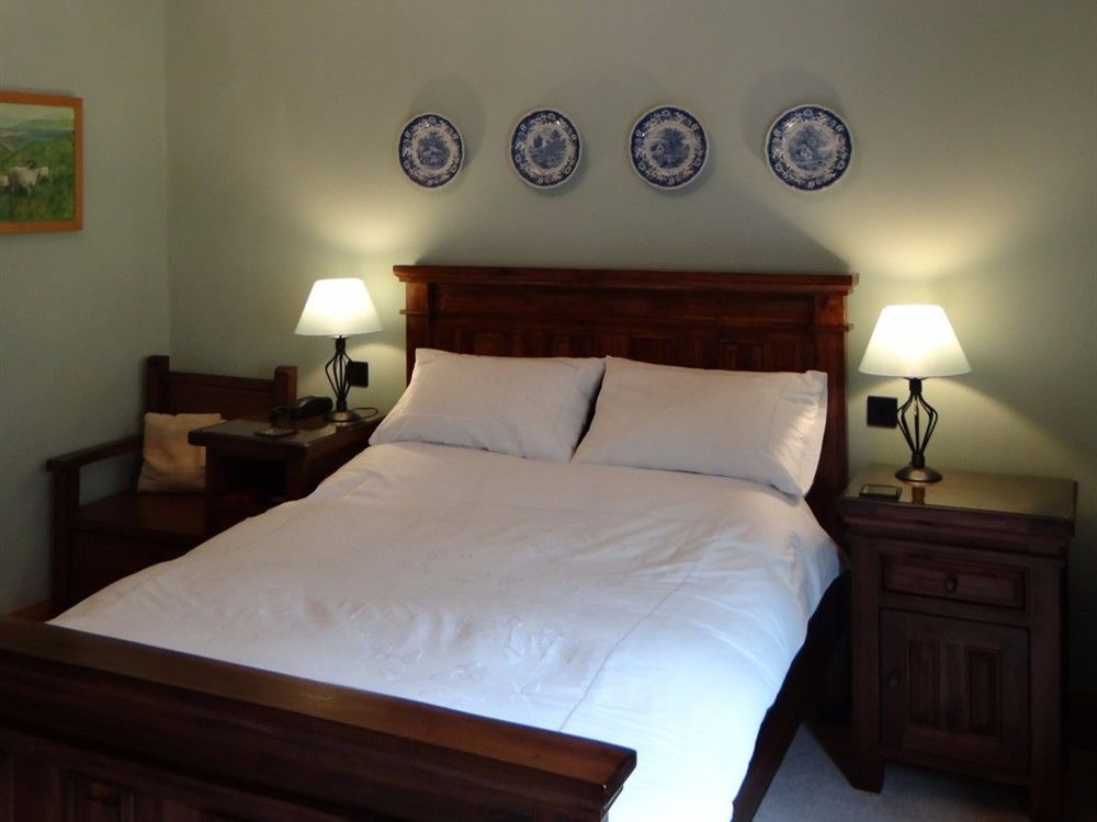 Hotel The Wayside And Whisky Barn Whitbeck Esterno foto