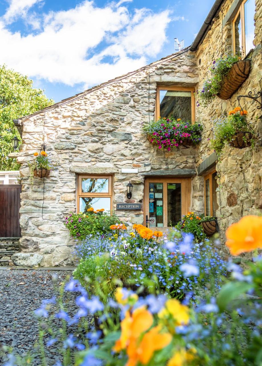 Hotel The Wayside And Whisky Barn Whitbeck Esterno foto