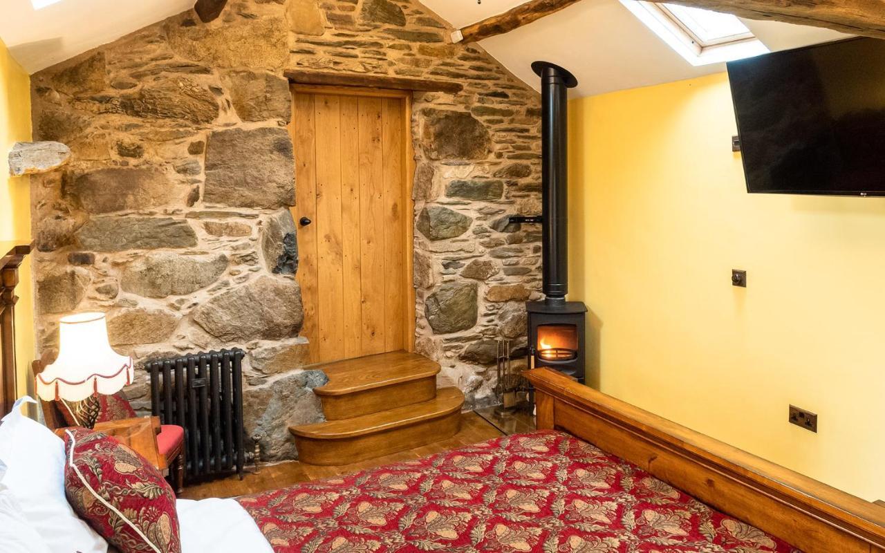 Hotel The Wayside And Whisky Barn Whitbeck Esterno foto